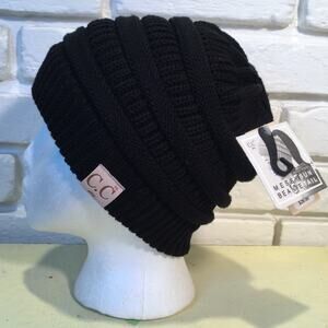 C. C. 365 Black Messy Bun Beanie Tail Winter Hat Women's One Size NWT